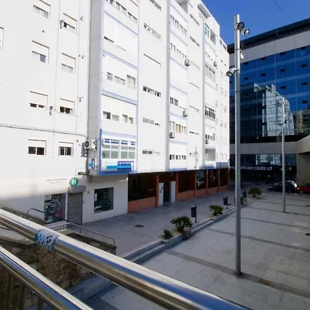 Apartment Lightbooking Estadio Cadiz *
